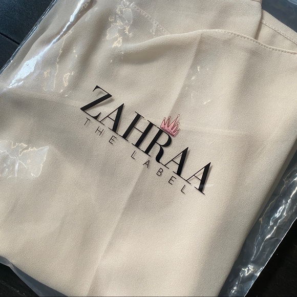 Zahraa The Label Premium Chiffon Scarf in Ivory - Picture 1 of 6
